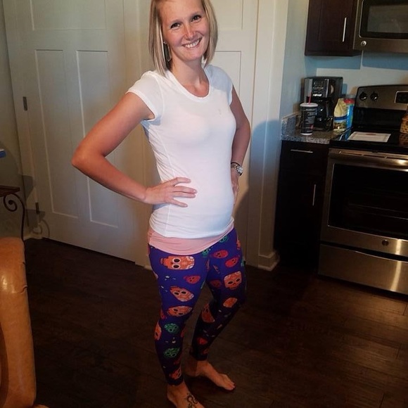 Meet your Posher, Amanda - Picture 3 of 16